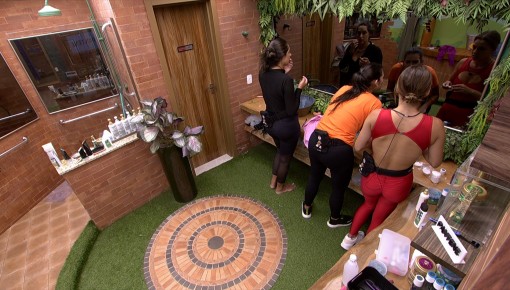 Vídeos do BBB 24 da madrugada de sexta-feira, 16/2