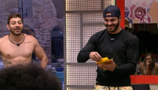 Rodolffo escolhe Arcrebiano e Caio para o Almoço do Anjo