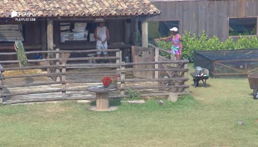 Lucas Viana recebe alerta para evitar o desperdício de água