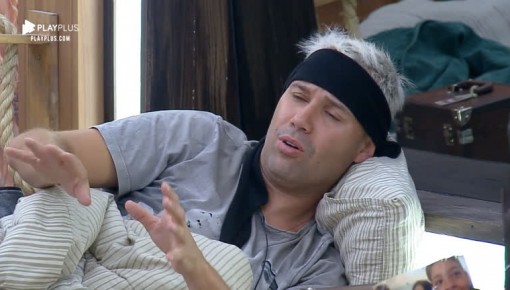 Na Roça, Viny Vieira e Netto conversam sobre votação