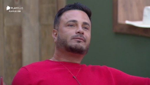 Peões se emocionam com 'Au Vivo', nova série produzida pelo PlayPlus