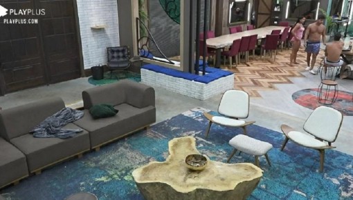 Produção de 'A Fazenda 12' é criticada por fãs após atrito com Biel