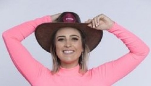 Tati Dias é eliminada de A Fazenda com 48,68% dos votos