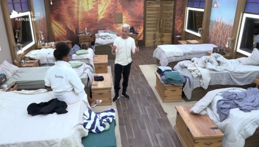 Viny Vieira aconselha Sabrina Paiva a tomar cuidado com Thayse