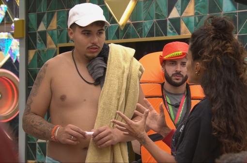 Aline Campos confronta Pedro: 'Foi um teatro?'