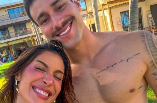 Bianca Andrade troca elogios com modelo Helcio Feijó: 'Gostoso'