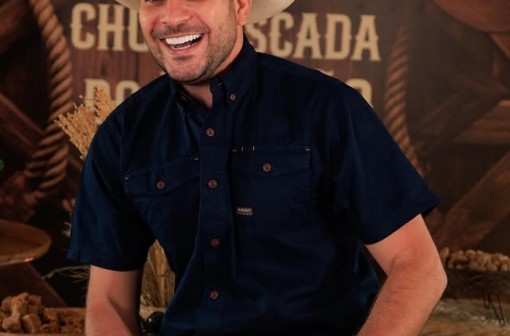 Caio Afiune completa 36 anos e celebra com grande festa