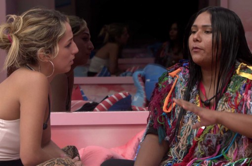 Chaiany faz pedido a Samira e afirma: 'Eu vou surtar'