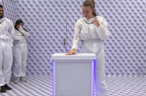 Elisa aperta o botão vermelho do Quarto Branco do BBB 26