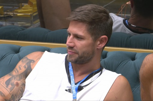 Jonas Sulzbach opina sobre Gabriela no BBB 26: 'Acho forçadinha'