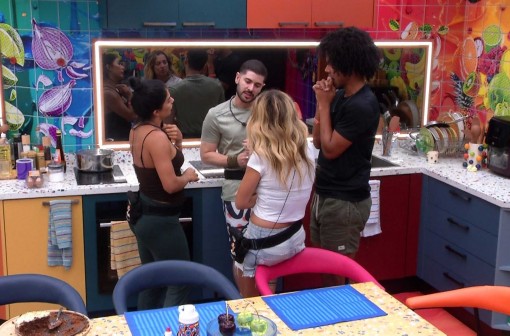 Marcelo critica efeito 'manada' no BBB 26: 'Hiperfocados em Ana Paula'