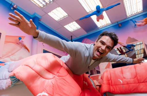 Que horas começa o BBB 26 hoje, sábado (24)?