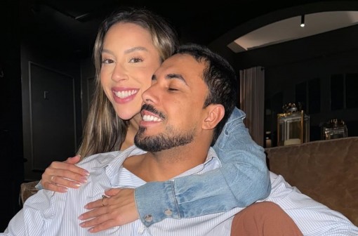 Renata Saldanha mostra visual novo para o Réveillon