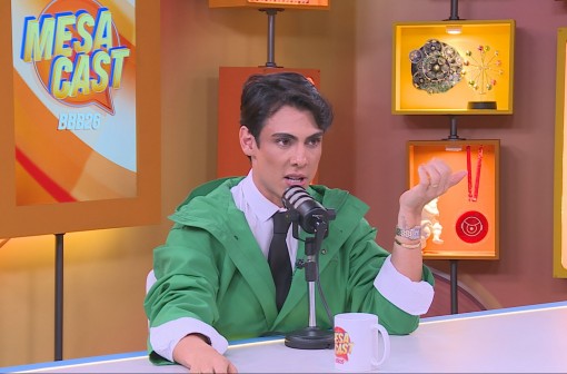 No Mesacast BBB, Theodoro elogia elenco do BBB 26: 'Está movimentando'