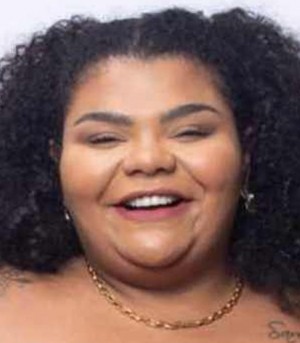 Flora Cruz