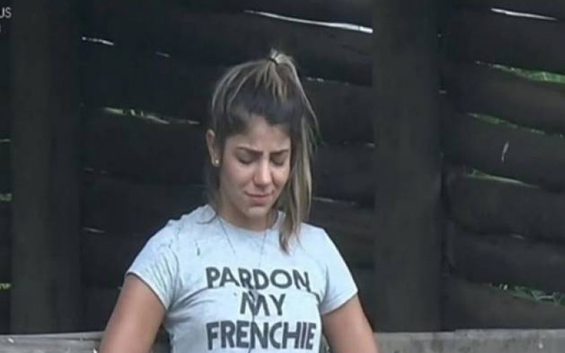 Hariany sofre primeira punição no reality