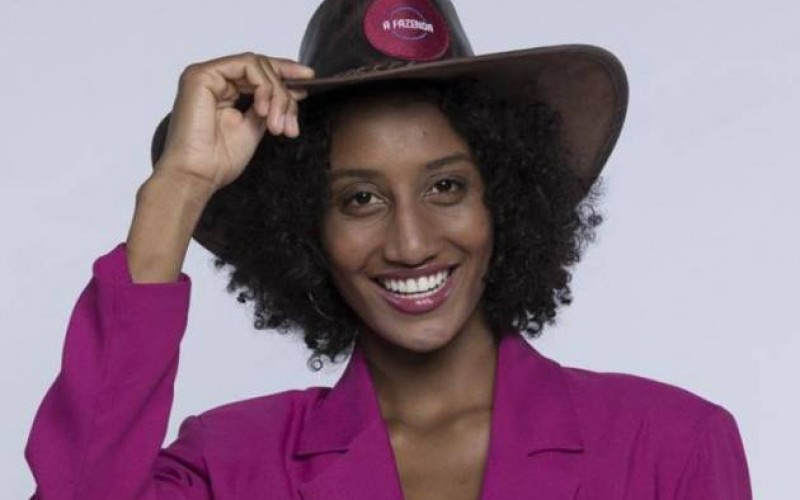 Sabrina é a nova fazendeira; Andréa e Thayse estão na roça