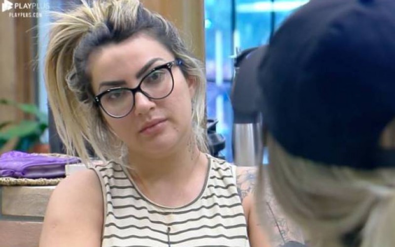 Thayse Teixeira faz revelação curiosa sobre programa da Record