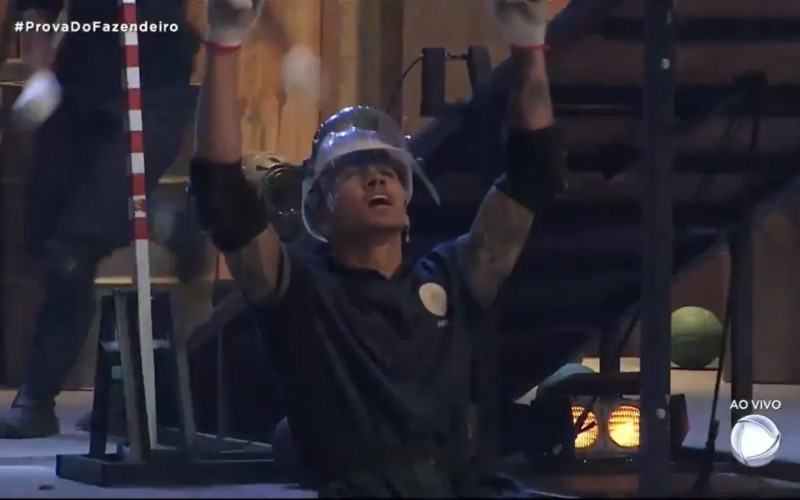 A Fazenda 2020: Biel volta da berlinda e é o novo fazendeiro