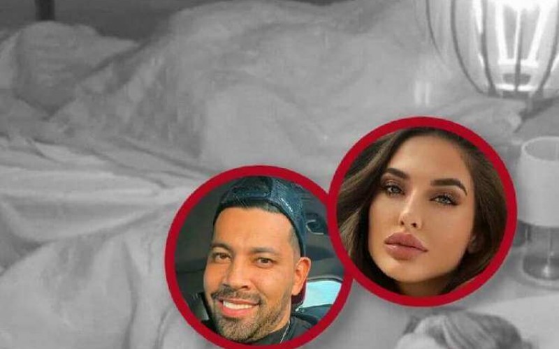 A Fazenda 14: André e Suzi transam embaixo do edredom no Paiol
