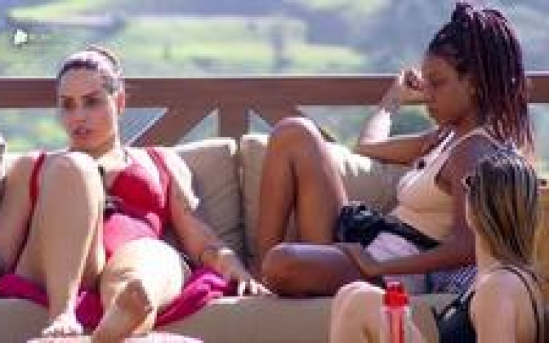 Ana Paula, Perlla e Luane falam mal de Evandro Santo