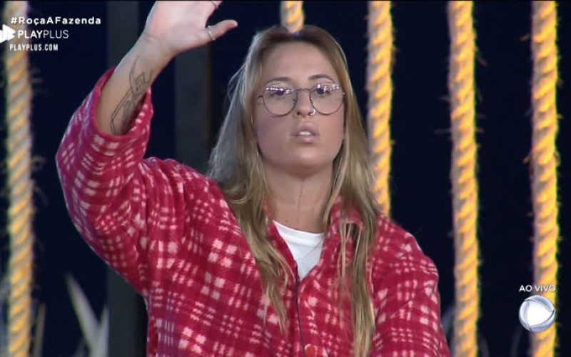 Andréa, Bifão e Lucas protagonizam discussão durante o programa