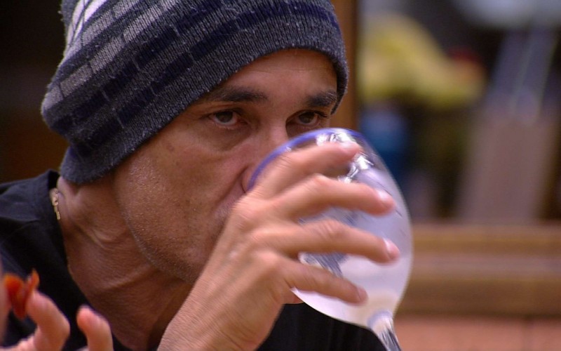 Ayrton especula sobre Paredão: 