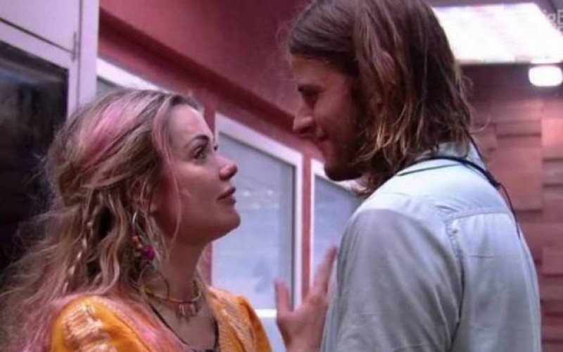 BBB20 - Daniel comete erro com Marcela e gera DR