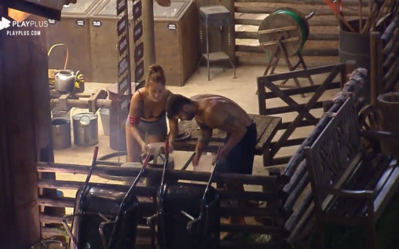 Confinado na baia, Netto 