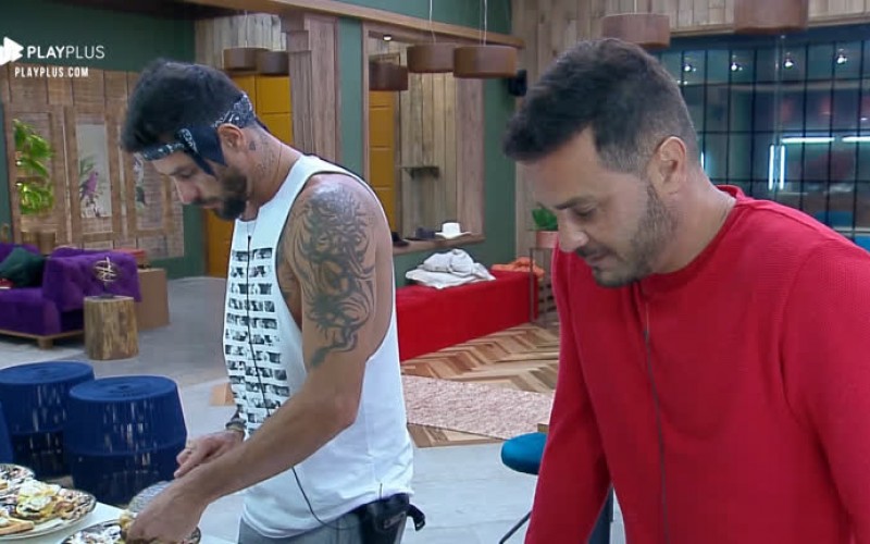 Diego Grossi prepara jantar especial para peões