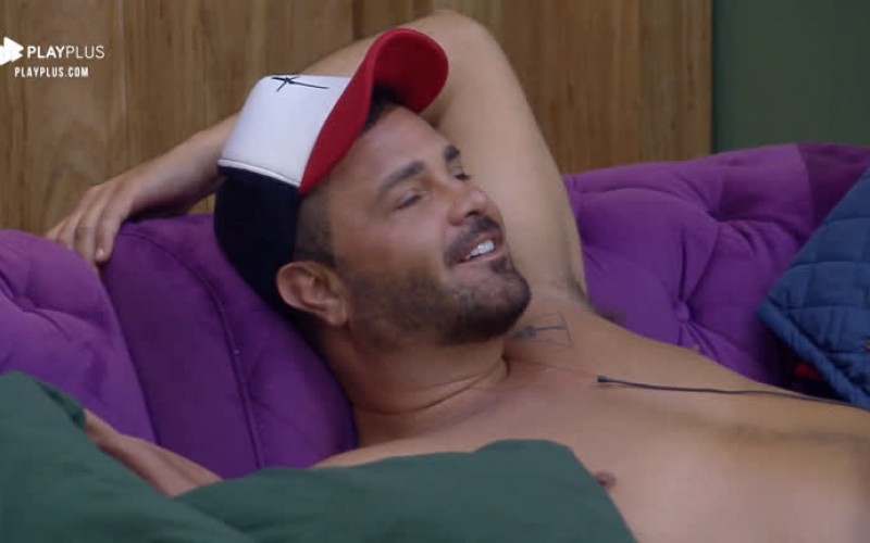 Diego Grossi zoa idade de Phavanello: 