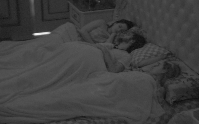Após Eliminação de sister, brothers dormem no BBB21