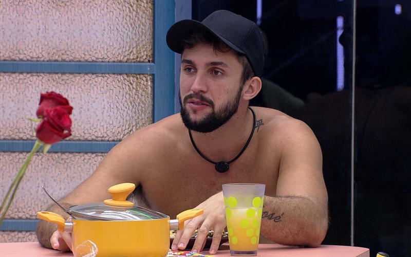 Arthur e Pocah analisam divisão no BBB21: 