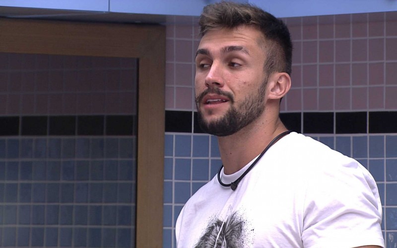 Arthur sobre Paredão Falso: 