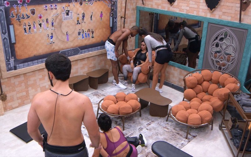 BBB 24: Isabelle sente mal-estar e recebe apoio dos brothers