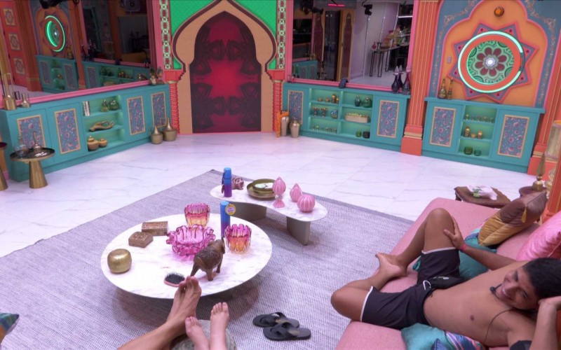 Botão da Desistência fica verde na casa do BBB 25