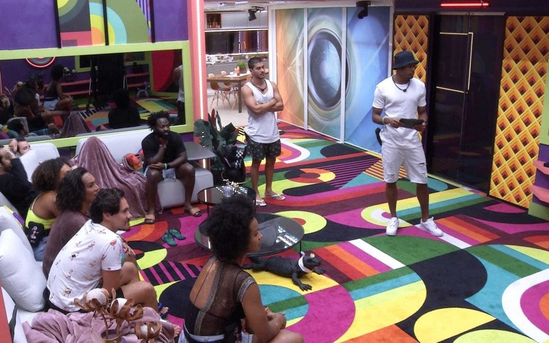 Brothers se organizam para ação culinária do TikTok no BBB 22