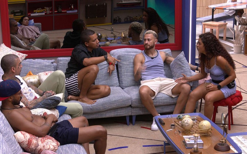 Brothers especulam voto em Domitila