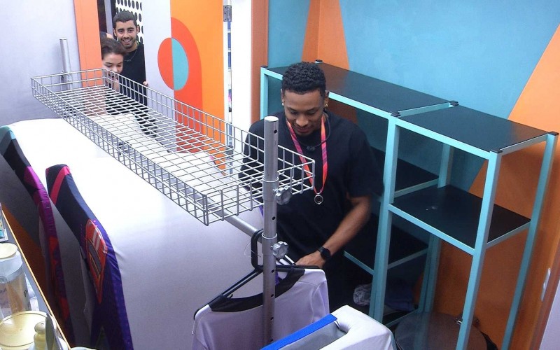 Brothers recebem figurino do Castigo do Monstro no BBB 22