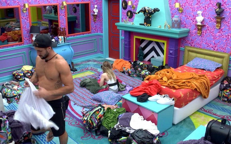 Carla Diaz dispara para brother do BBB21: 