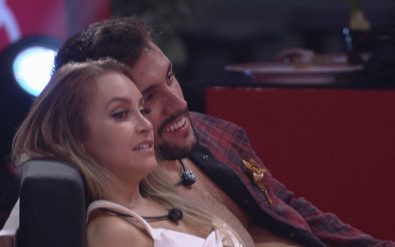 Carla Diaz responde Arthur no BBB21: 