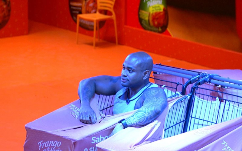 Cezar Black é o último participante a deixar a Prova do Líder