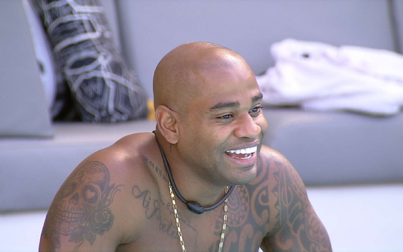 Cezar comenta relacionamento fora do BBB 23: 