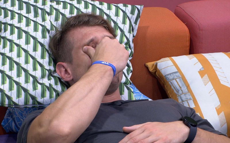 Cristian chora em papo com Gabriel Santana no BBB 23