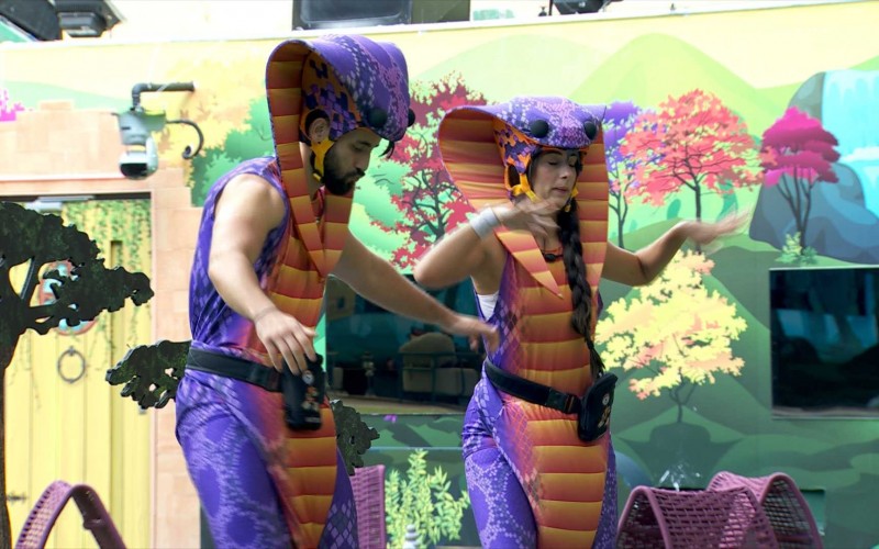 Deniziane e Matteus cumprem Castigo do Monstro no BBB 24