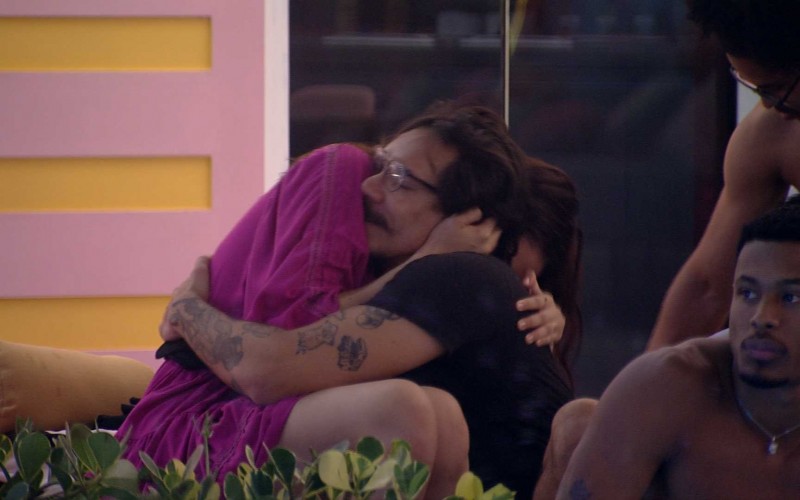 Eliezer elogia Eslovênia: 