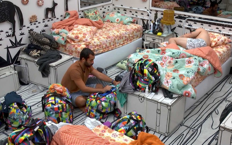 Emparedado, Gilberto arruma malas no BBB21