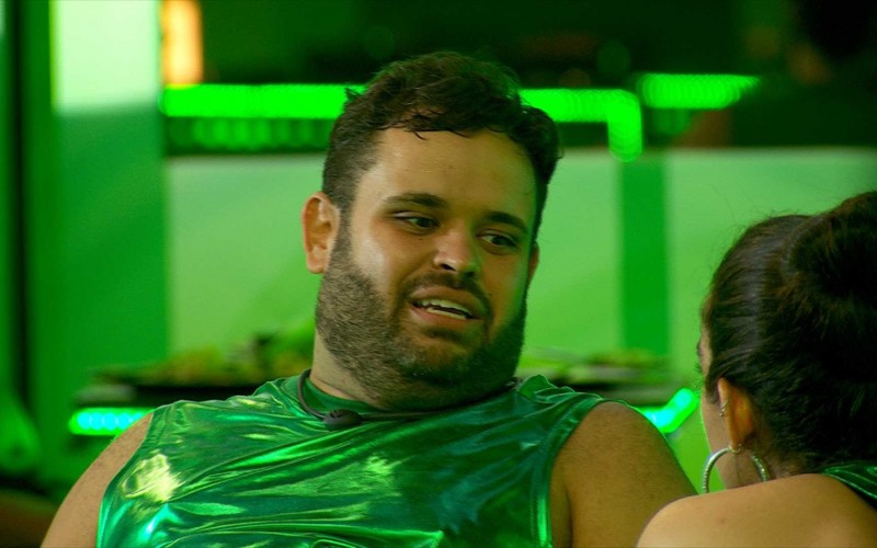 "Está me incomodando muito", dispara Michel sobre brother