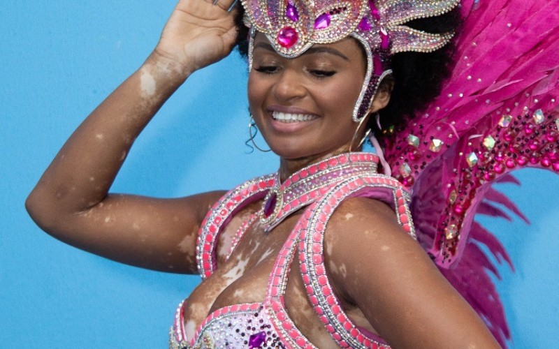 Fora do BBB 22, Natália desfila pela Beija-Flor; veja fotos!