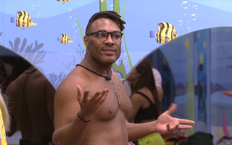 Fred Nicácio questiona sobre primeira festa do BBB 23